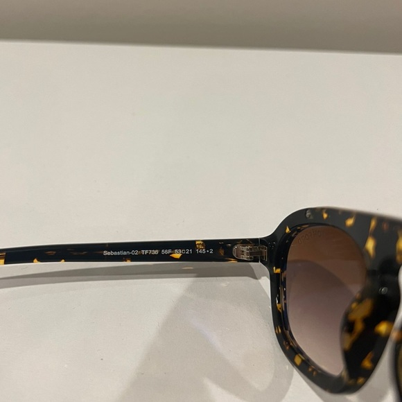 Tom Ford Navigator Sunglasses - Picture 7 of 10